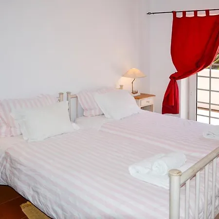 Sleeps 10 Pool Wifi Adraga